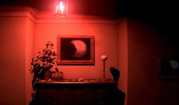 新寂静岭“P.T.”截图 老照片风格超恐怖