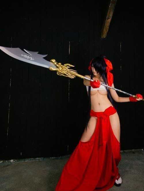 美不美,看大腿!11区超性感尤物 美不美,看大腿!11区超性感尤物乳球半露COS欣赏