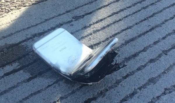 请小心！iPhone 6被撞弯后竟起火 造成用户腿部二级烧伤