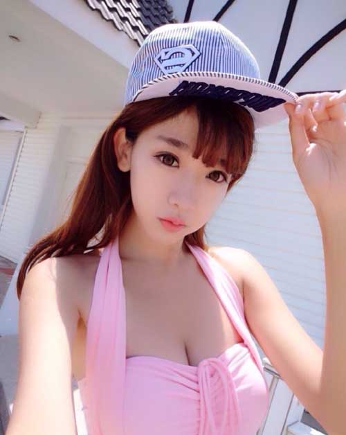 “小林志玲”陈潇超性感COS欣赏 豪乳露底看着好羞射