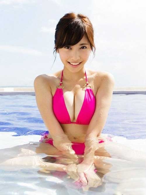 老任真懂 口袋妖怪:红/蓝宝石请到F奶女优助阵