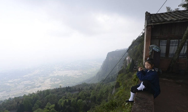 90后快意江湖:女大学生毕业出家 成全真派道长