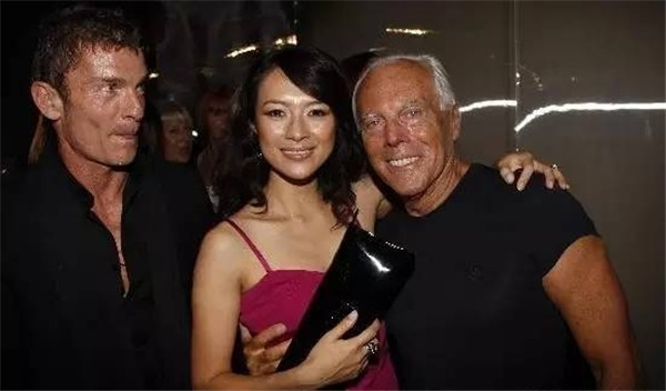 娱乐圈忒开放 如此亲密真的好么