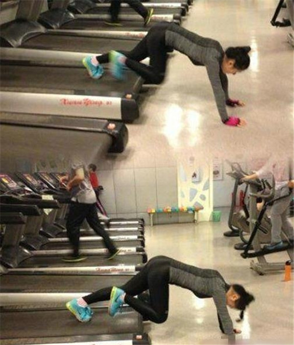 宅男三观竟毁:御姐与萝莉奇葩动作 抽动你的神经