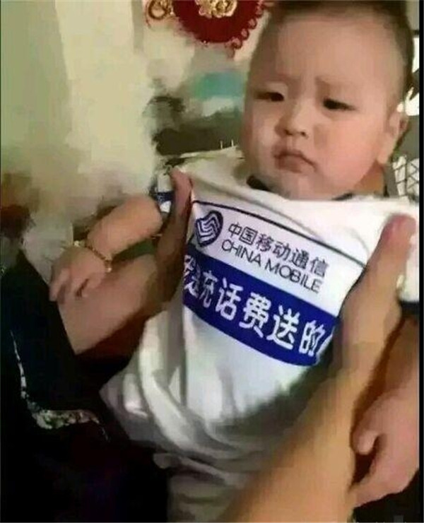 宅男三观竟毁:御姐与萝莉奇葩动作 抽动你的神经