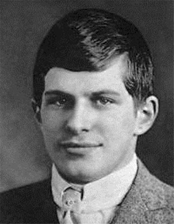 世界智商最高的15人都在干啥 第二位是华人 霍金垫底!