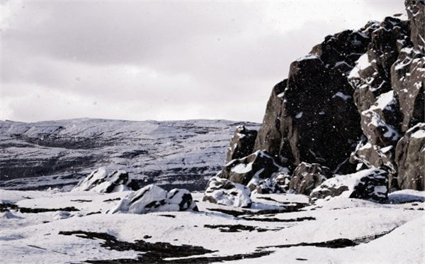 虚幻4制作的风景图 画面逼真出乎您的意料
