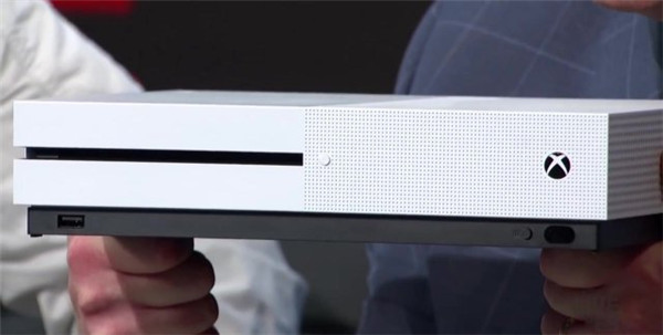 Xbox One S开箱视频 究竟有多纤薄?
