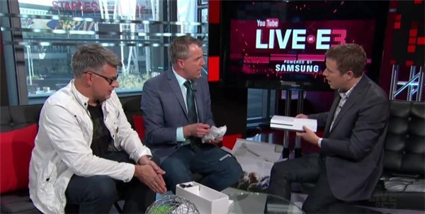 Xbox One S开箱视频 究竟有多纤薄?