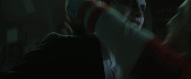 《X特遣队》小丑来袭 与丑女激情拥吻