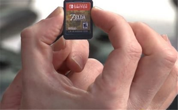 《塞尔达传说:荒野之息》Switch卡带曝光 空间有点小