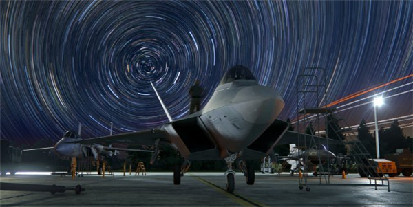 万代:《皇牌空战7:未知天空》Su37和F22最新截图曝光