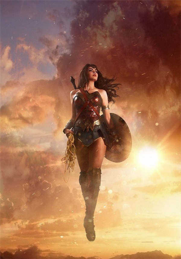 国外美女COS神奇女侠 女神和蝙蝠侠捆绑让人浮想联翩