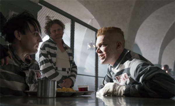 《哥谭》新季剧照曝光 小丑企鹅人密谋组成联盟