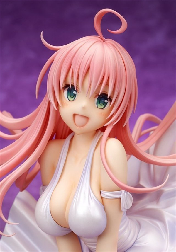 《出包王女》白裙菈菈手办欣赏 经典姿势性感可爱