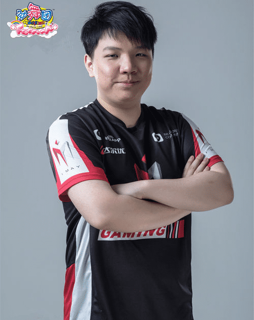 B站大佬也爱玩《劲舞团》 女仆装展示蜜汁角度十分可爱