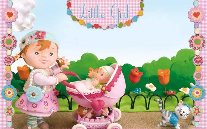 小女孩：茉莉和洋娃娃一起玩耍