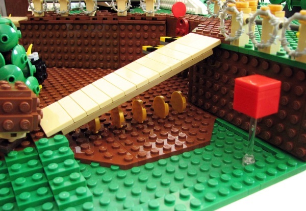 还记得这关吗？乐高还原超级马里奥64炸弹王国场景