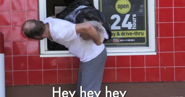 麻麻那里有个深井冰！玩家上演现实世界版GTA5