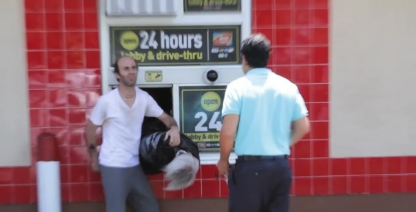 麻麻那里有个深井冰！玩家上演现实世界版GTA5