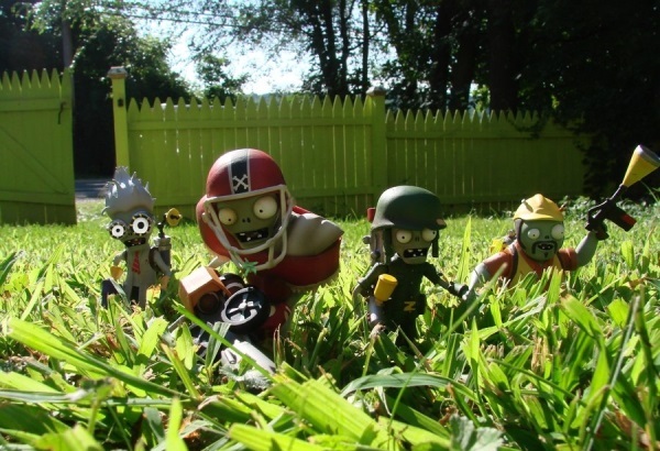 植物大战僵尸手办赏 来一场真实的植物大战吧