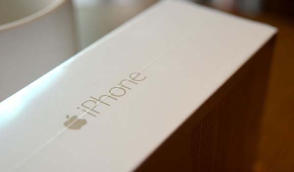 iPhone 6 Plus开箱！壕无人性 快交出你的肾