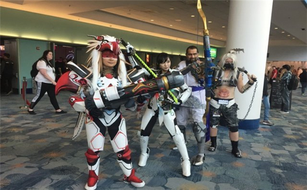 暴雪嘉年华超赞（Lei）COS图片来袭 男版查莉娅简直了!