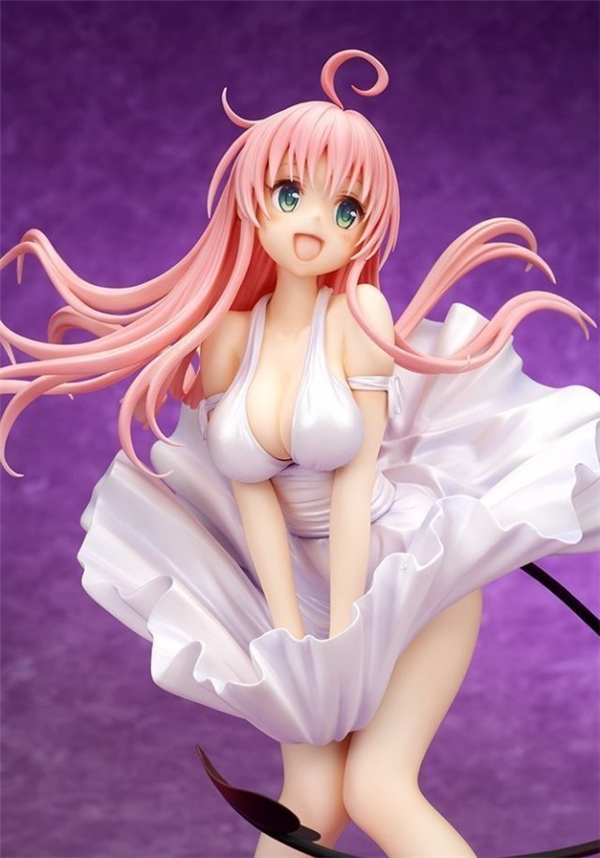 《出包王女》白裙菈菈手办欣赏 经典姿势性感可爱