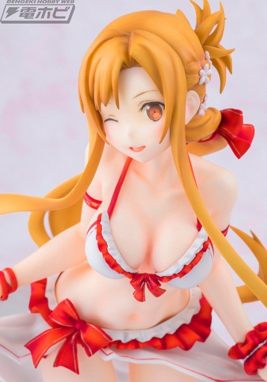 《刀剑神域》亚丝娜泳装手办赏 性感身材展露无遗