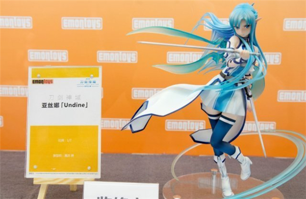 《刀剑神域》亚丝娜新手办欣赏 手持利剑威严妩媚