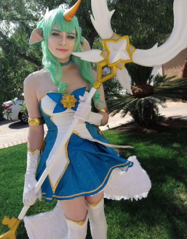 雌雄难辨! 女装大佬Cos星之守护索拉卡可爱爆表