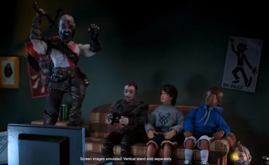 PS4 Pro趣味广告 奎爷陪儿子畅玩《战神4》