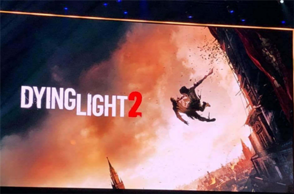 《消逝的光芒2》宣传下血本 超逼真僵尸COS及巨幅海报