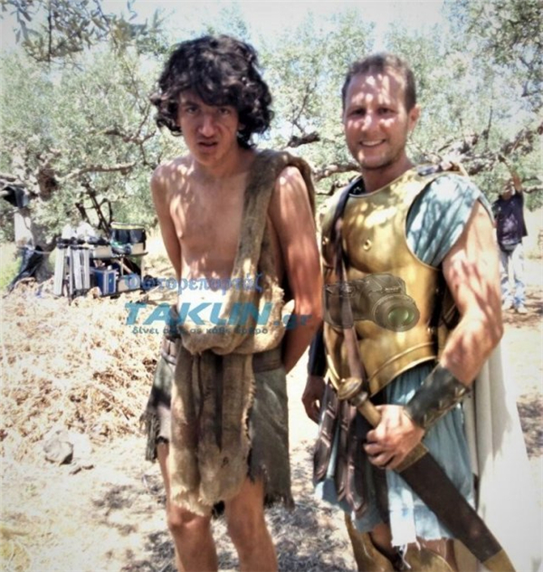 《刺客信条:奥德赛》真人版剧照 斯巴达猛男霸气十足