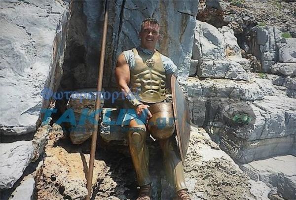 《刺客信条:奥德赛》真人版剧照 斯巴达猛男霸气十足