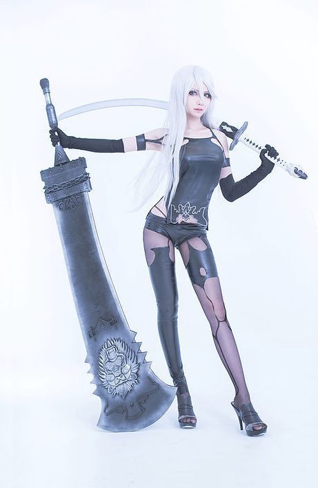 《尼尔:机械纪元》A2小姐姐神级cos 颜值惊艳身材完美