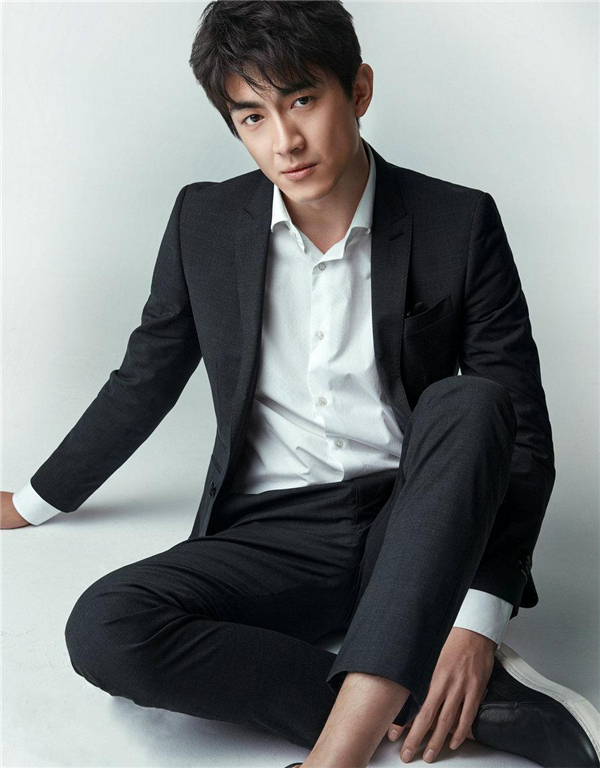 林更新吃鸡账号被误封 网友：一定是太菜了所以被封