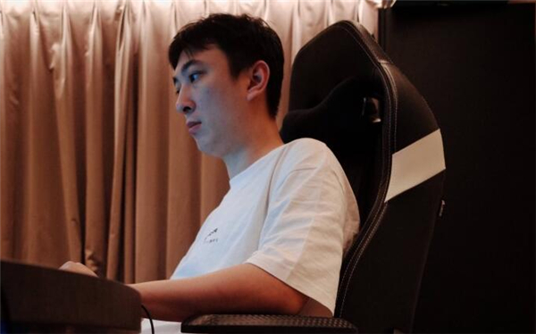 意料之中! 王思聪正式退役:职业生涯保持100%胜率