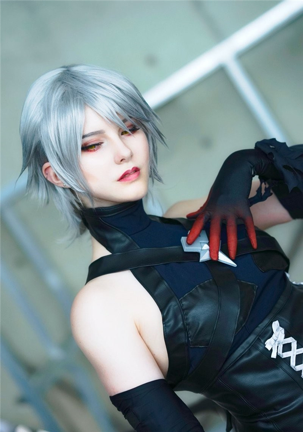 瑞典美女Coser精美作品赏 嫩肤美胸造型立体还原