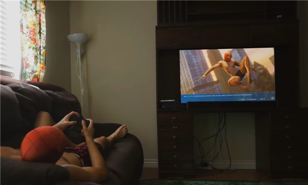 特技演员模仿《漫威蜘蛛侠》 飞踢侧空翻动作超酷