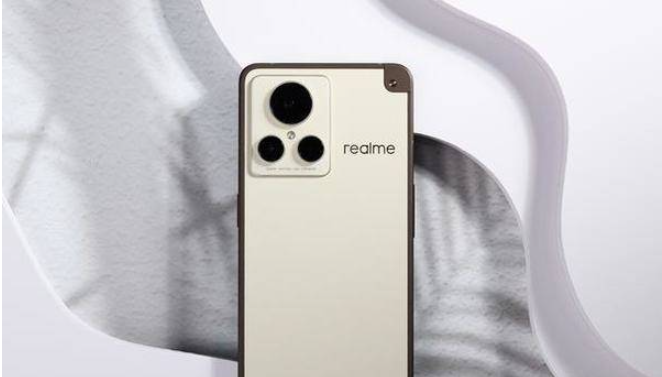 真我GT2大师探索版性能表现怎么样