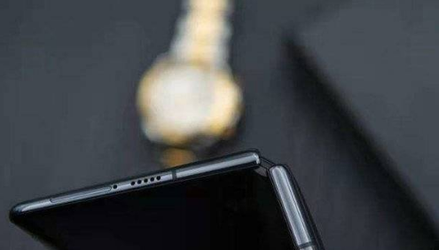 华为MateX3的折叠方式是什么