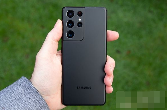 三星S22+设置桌面时间教程一览