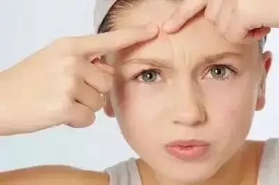 如何通过简单方法将学生的圆脸变为瓜子脸-学生圆脸如何有效改善成瓜子脸技巧