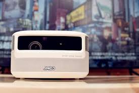 坚果J9投影仪如何调节画面尺寸