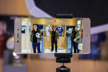 Faceu分身效果如何制作_分身特效拍摄技巧分享