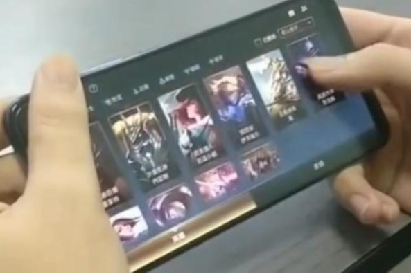 英雄联盟手游和pc端差异大吗-英雄联盟正版手游上手实战心得一览